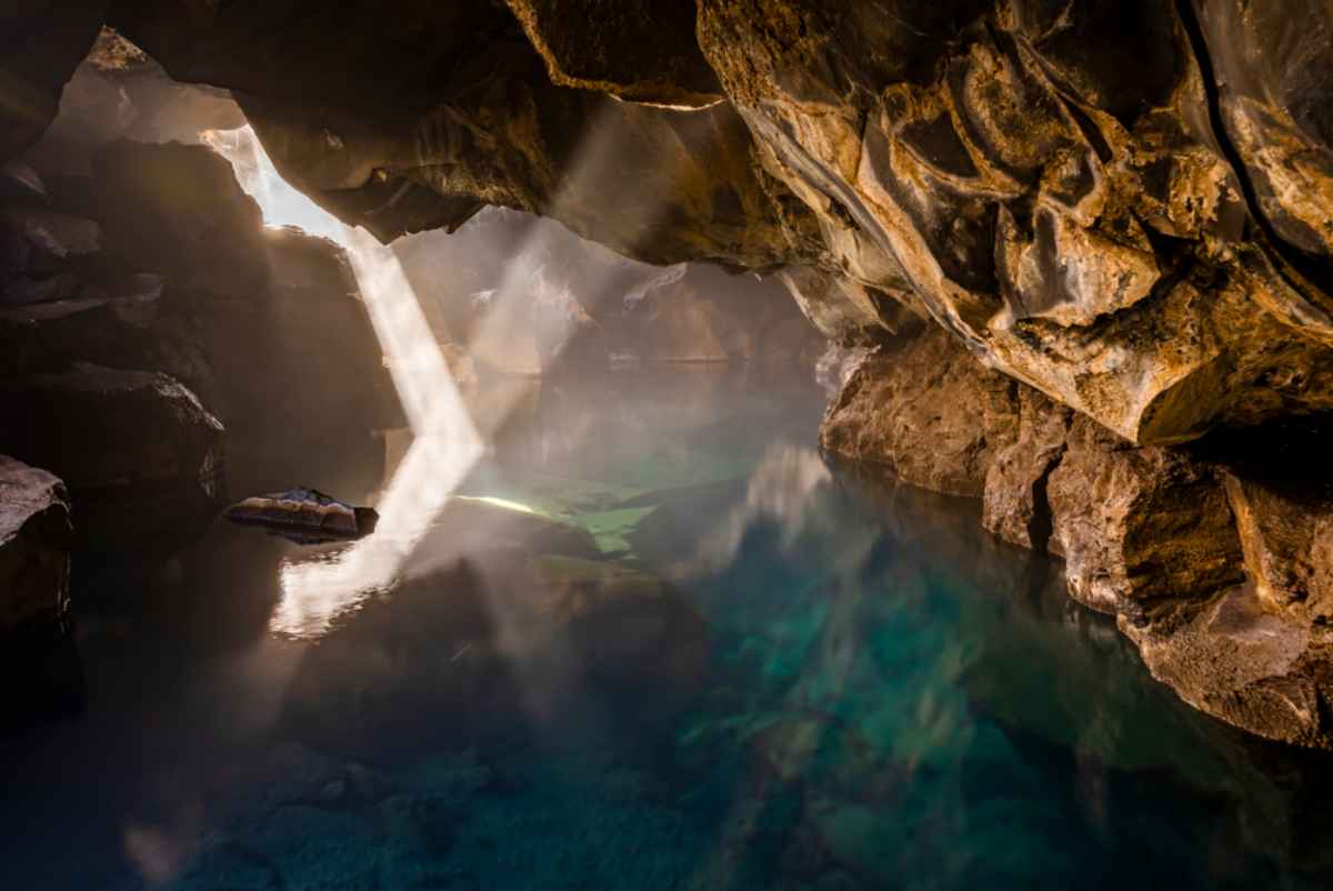 interior of grjótagjá cave where game of thrones was filmed