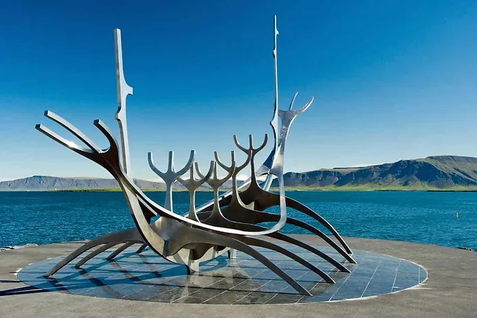 sun voyager sculpture in Reykjavik