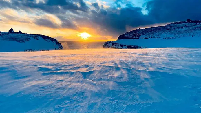 Wind in Iceland in December