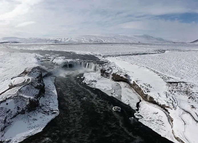 Iceland scuba diving silfra