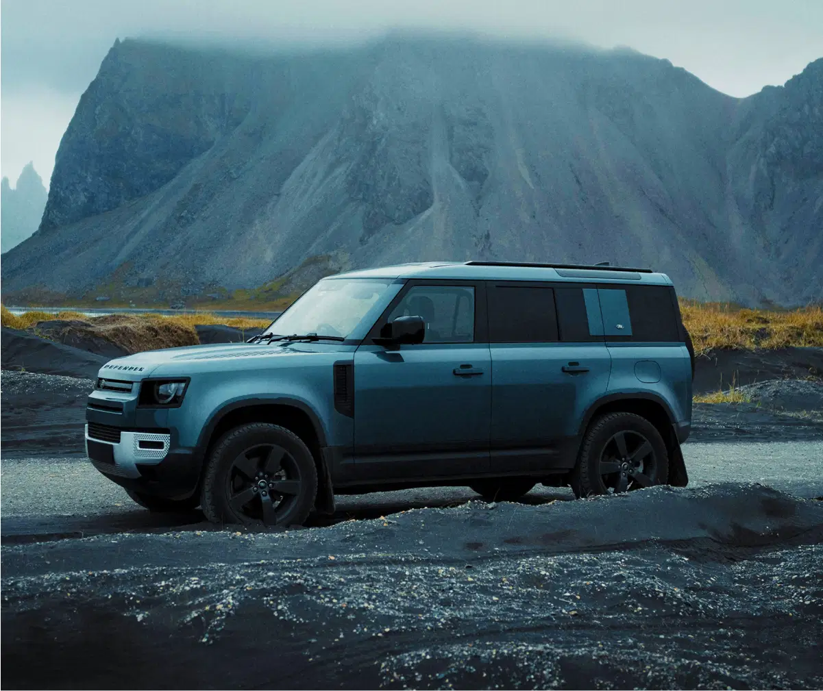 Land Rover Defender in Iceland - Luxury meets rugged performance for the ultimate off-road adventure through Iceland’s wild landscapes.